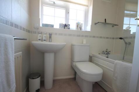 .bathroom.JPG