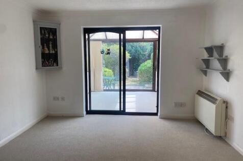 sitting room new.jpg