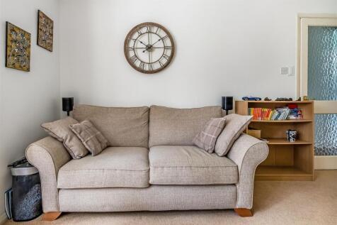 19-Hamilton-Court-12.jpg