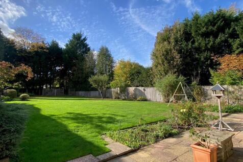 Hedgerley rear oct.jpg