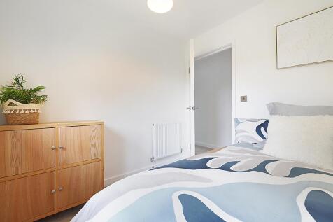 No.10-ChartlandClose-Bedrooms-Sept25-8989.jpg