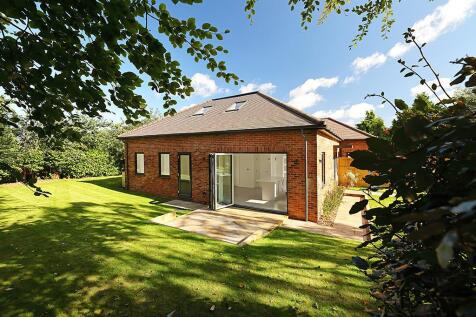 No.2-KennelClose-Sept25-8278.jpg