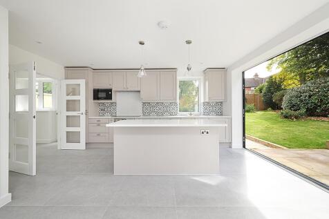 No.2-KennelClose-Sept25-8577.jpg