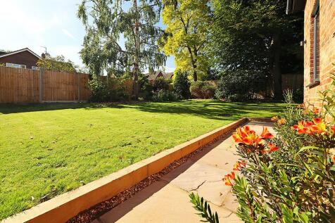 No.2-KennelClose-Sept25-8241.jpg
