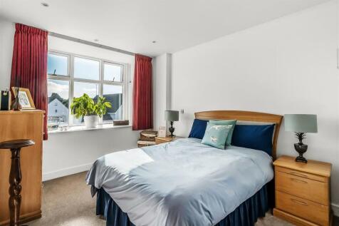 Flat-1-St-Michaels-Court-2.jpg