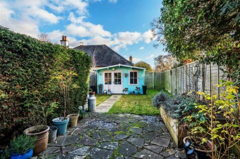 224A-Barnett-Wood-Lane-1.jpg