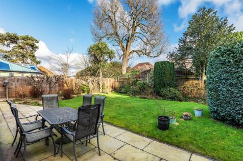 23-Oldfield-Gardens-20.jpg
