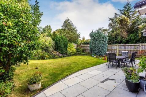 23-Oldfield-Gardens-33.jpg