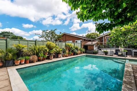 6-Parkers-Lane-pool-5.jpg