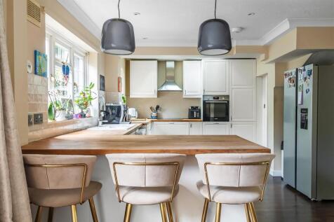 14-Wishford-Court-12.jpg