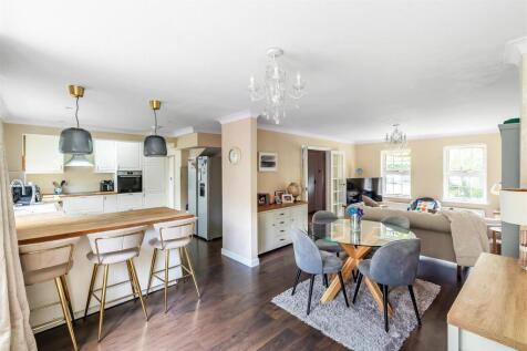14-Wishford-Court-15.jpg