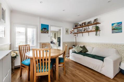 11-Rectory-Lane-13.jpg
