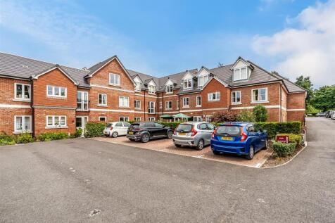 18-Headley-Lodge-16-1.jpg