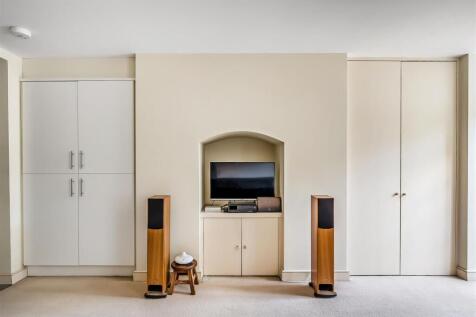 5-Ashtead-Lodge-3.jpg