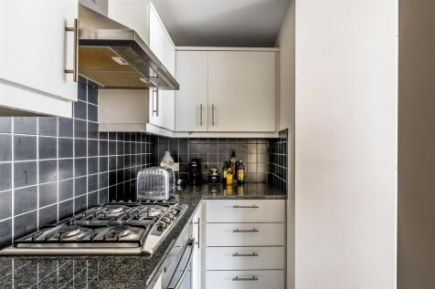 5-Ashtead-Lodge-5.jpg