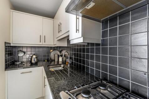 5-Ashtead-Lodge-6.jpg