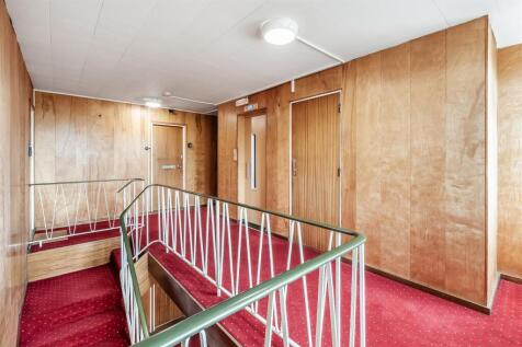 67-Sandown-Lodge-17.jpg