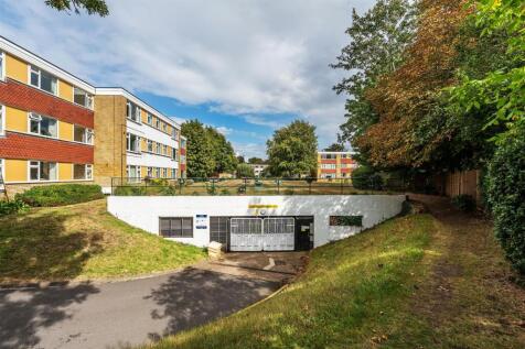 67-Sandown-Lodge-18.jpg