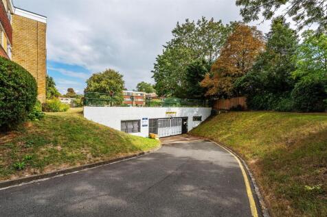 67-Sandown-Lodge-20.jpg