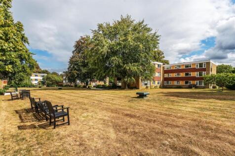 67-Sandown-Lodge-23.jpg
