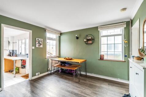 9-Rectory-Lane-4.jpg