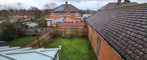 Rear garden 1.jpg
