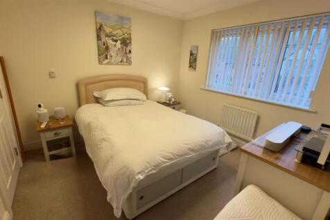 Bedroom.jpg