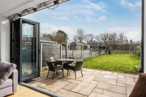 6-Oakdene-Close-13.jpg