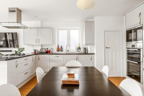 6-Oakdene-Close-9.jpg