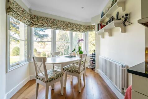 8-Burford-Lodge-10.jpg