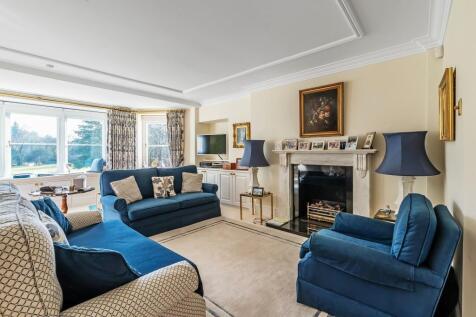 8-Burford-Lodge-2.jpg