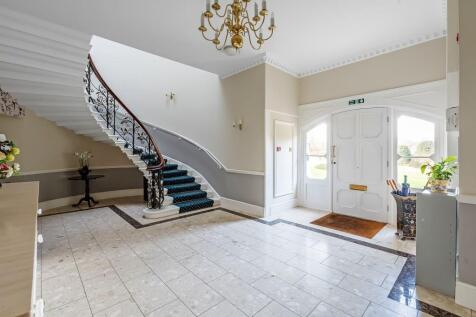 8-Burford-Lodge-13.jpg