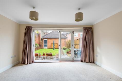2-Avondale-Villas-17.jpg