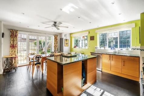 20-Deepdene-Avenue-33.jpg