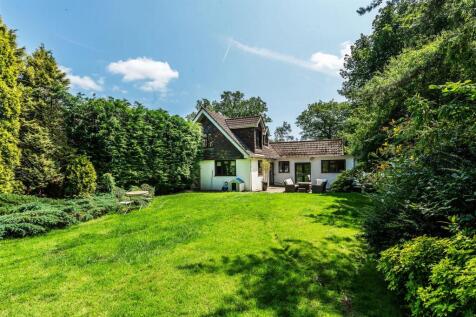 Five-Oaks-exteriors-14.jpg