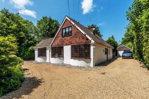 Five-Oaks-exteriors-16.jpg