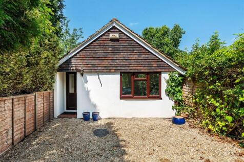Five-Oaks-exteriors-18.jpg