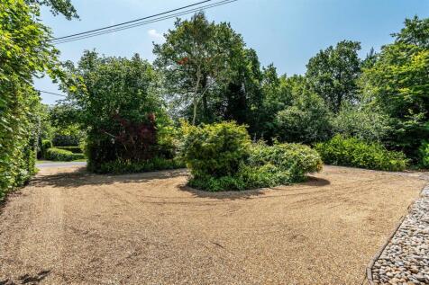 Five-Oaks-exteriors-1.jpg