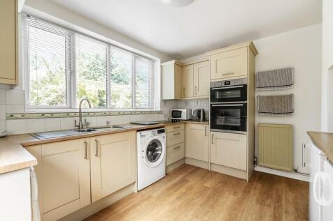 70-Ashcombe-Road-11.jpg