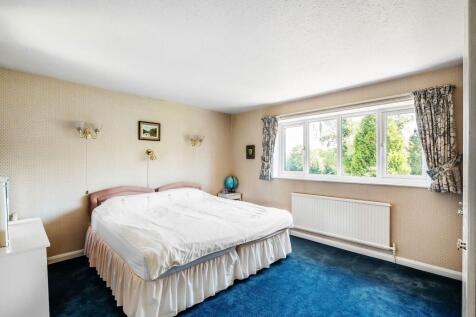 70-Ashcombe-Road-1.jpg