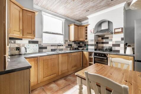 12-Harrow-Road-East-7.jpg