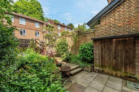 12-Harrow-Road-East-14.jpg