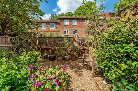 12-Harrow-Road-East-15.jpg
