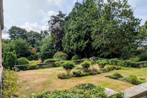 communal gardens.jpg