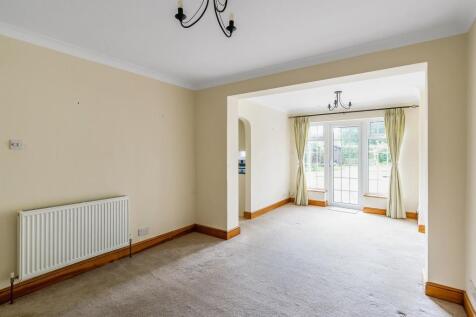 24-Oakdene-Close-9.jpg