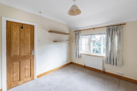 24-Oakdene-Close-2.jpg