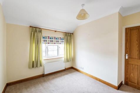 24-Oakdene-Close-3.jpg
