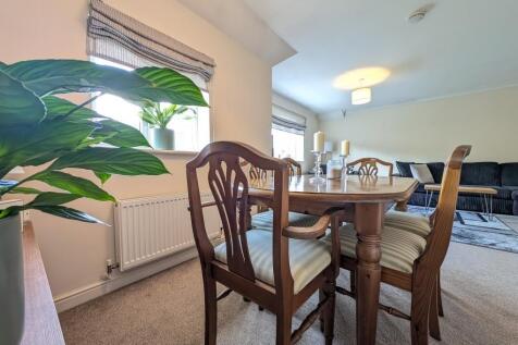 Dining Room lifestyle.jpg
