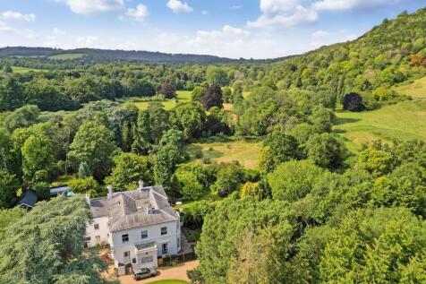 75862_Flat 5, Pixham Firs, Pixham Lane  (3).jpg