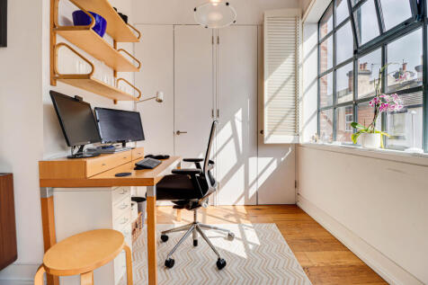 Bedroom/Office
